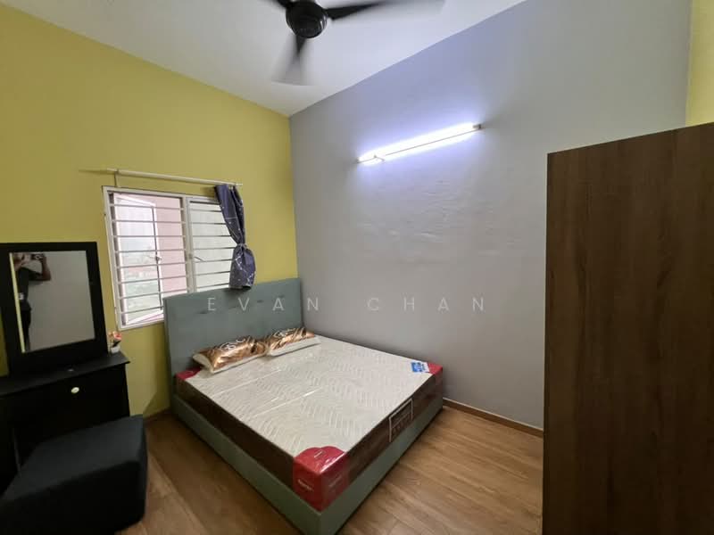 Kondominium untuk Dijual di Zeta Deskye (Alam Saujana) - Evan Chan - Bedroom - PropertyGuru.com.my