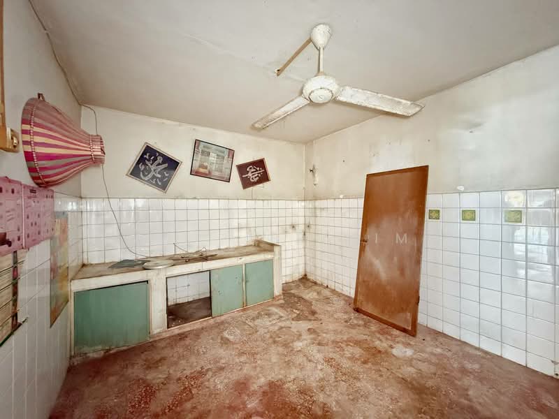 Rumah Teres 1-Tingkat untuk Dijual di Au 2 (Ulu Kelang) - Azli Ibrahim - Kitchen - PropertyGuru.com.my