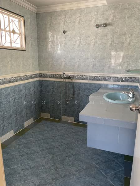 Rumah Bandar untuk Disewa di Taman Setapak Indah (Setapak) - Foo Sek Mou - Bathroom - PropertyGuru.com.my