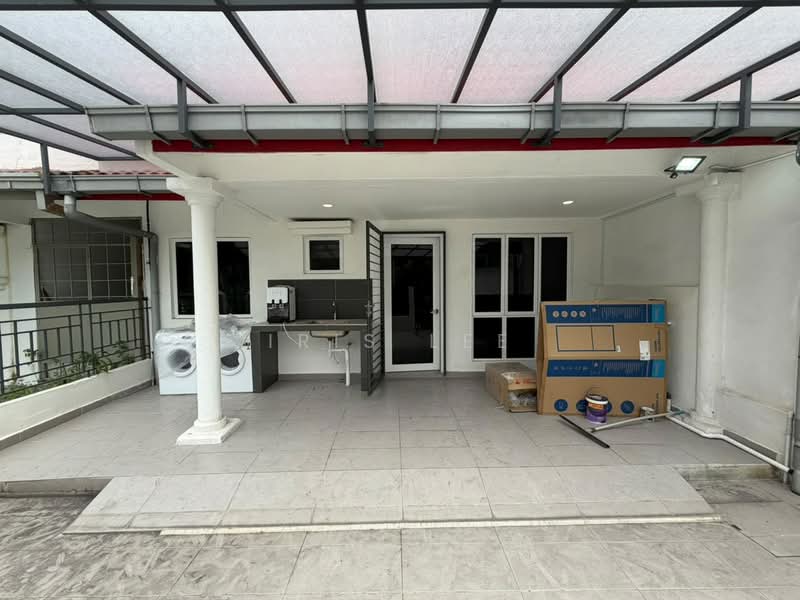 Rumah Teres untuk Disewa di Petaling Jaya (Selangor) - Iris Lee - Exterior - PropertyGuru.com.my