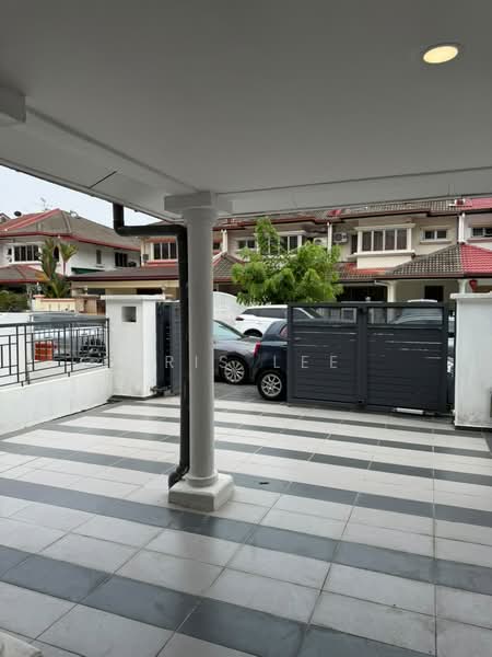Rumah Teres untuk Disewa di Petaling Jaya (Selangor) - Iris Lee - Exterior - PropertyGuru.com.my