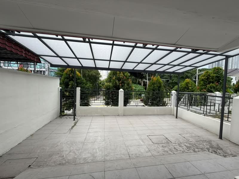 Rumah Teres untuk Disewa di Petaling Jaya (Selangor) - Iris Lee - Exterior - PropertyGuru.com.my