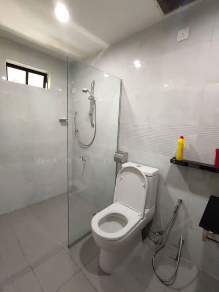 Bungalow House for Sale in Taman Kolam Air (Johor Bahru) - Daniel Yong - Bathroom - PropertyGuru.com.my