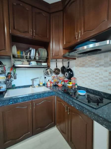 Bungalow House for Sale in Taman Kolam Air (Johor Bahru) - Daniel Yong - Kitchen - PropertyGuru.com.my
