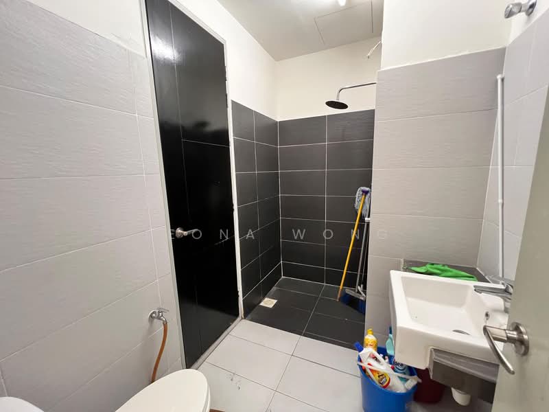Condominium for Rent at X2 Residency - Leona Wong - Bathroom - PropertyGuru.com.my