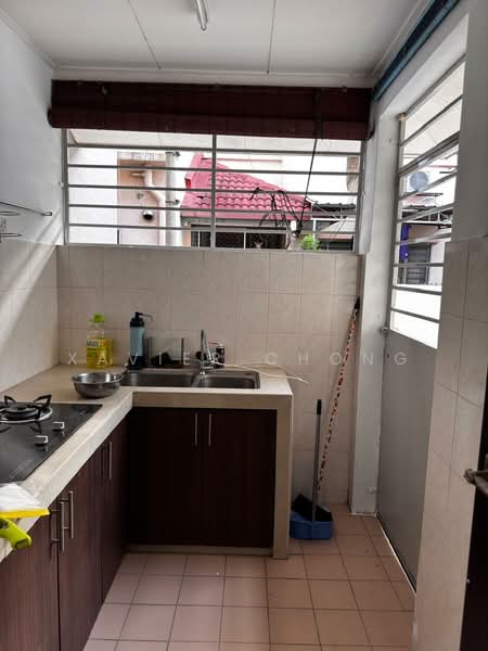 Rumah Teres 2-Tingkat untuk Disewa di TAMAN PUCHONG UTAMA (Puchong) - Xavier Chong - Kitchen - PropertyGuru.com.my