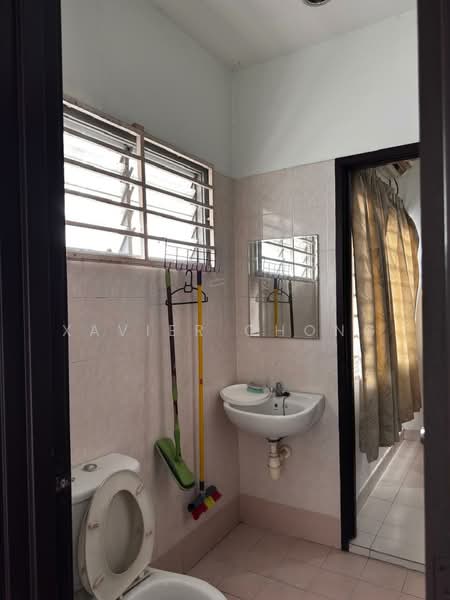Rumah Teres 2-Tingkat untuk Disewa di TAMAN PUCHONG UTAMA (Puchong) - Xavier Chong - Bathroom - PropertyGuru.com.my