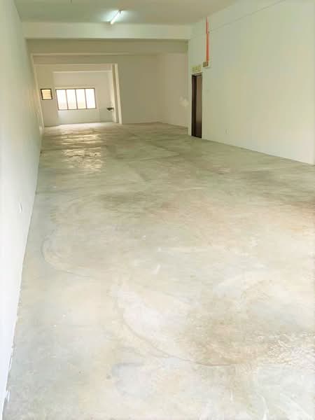 Shop / Office for Rent in Taman Bukit Serdang (Seri Kembangan) - Brandon Yee - Interior - PropertyGuru.com.my