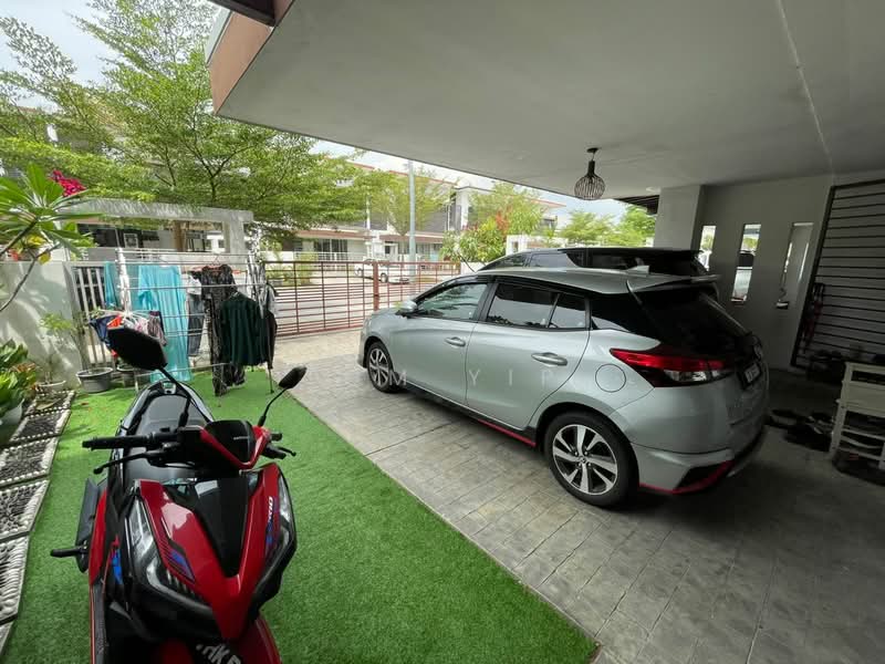 2-storey Terraced House for Sale in Shah Alam (Selangor) - Tom Yip - Exterior - PropertyGuru.com.my