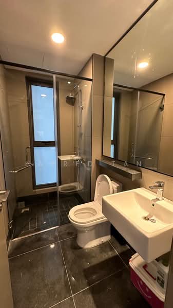 Kediaman Servis untuk Dijual di Bloomsvale Menara Vista Petaling - Harred Tan - PropertyGuru.com.my