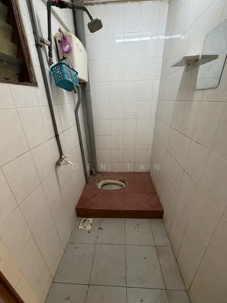 Rumah Teres 1-Tingkat untuk Dijual di Bandar Baru Uda (Johor Bahru) - Iden Tan - Bathroom - PropertyGuru.com.my