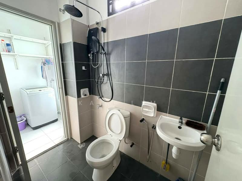 2-storey Terraced House for Sale in Kempas Baru (Johor Bahru) - Karl Lim - Bathroom - PropertyGuru.com.my