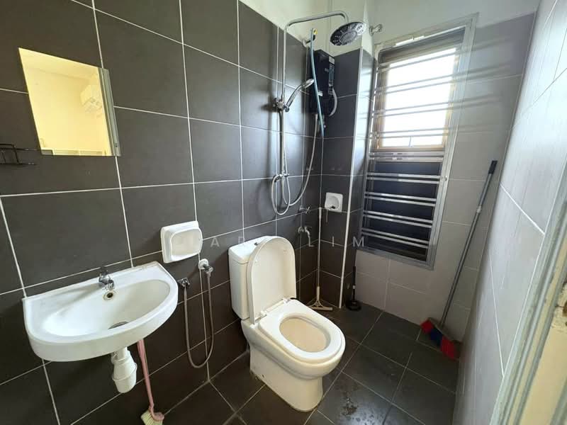 2-storey Terraced House for Sale in Kempas Baru (Johor Bahru) - Karl Lim - Bathroom - PropertyGuru.com.my