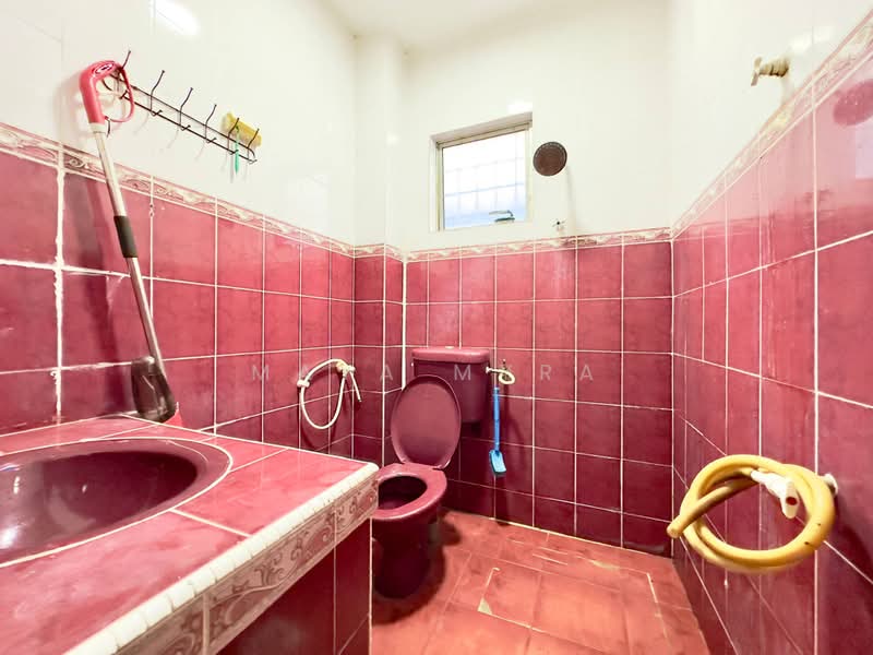 Rumah Teres 2-Tingkat untuk Dijual di Bukit Kemuning (Shah Alam) - Maya Myra - Bathroom - PropertyGuru.com.my