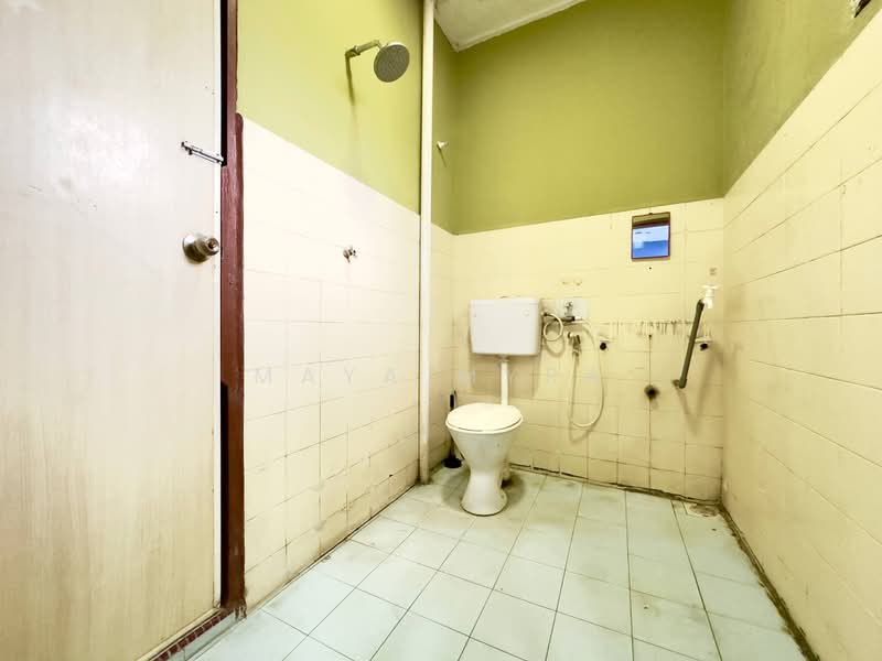 Rumah Teres 2-Tingkat untuk Dijual di Bukit Kemuning (Shah Alam) - Maya Myra - Bathroom - PropertyGuru.com.my