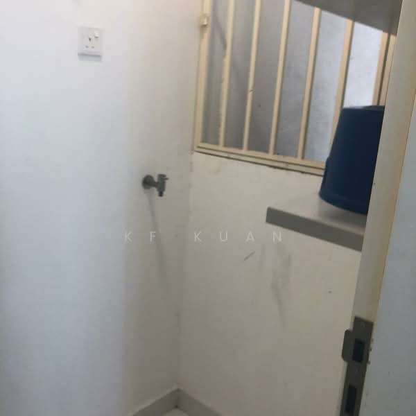 Kediaman Servis untuk Dijual di Skypod Residence - KF Kuan - Interior - PropertyGuru.com.my