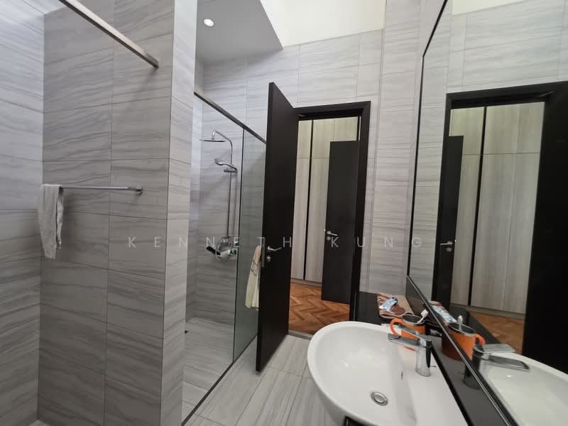 Rumah Teres 2.5-Tingkat untuk Dijual di Seri Tanjung Pinang (Tanjung Tokong) - Kenneth Kung - Bathroom - PropertyGuru.com.my