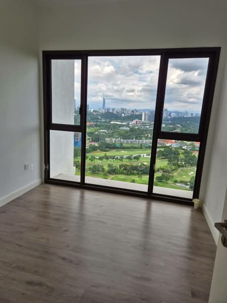 Kediaman Servis untuk Dijual di Jendela Residences - Theresa Chow - View - PropertyGuru.com.my