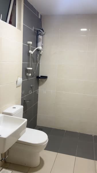 Kediaman Servis untuk Disewa di De Centrum Residences - Eugene Lim - Bathroom - PropertyGuru.com.my
