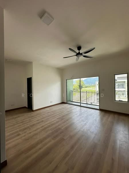 3-storey Terraced House for Rent in Serendah (Selangor) - Rohani Daud - Living Room - PropertyGuru.com.my