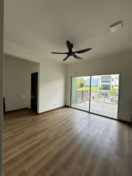 3-storey Terraced House for Rent in Serendah (Selangor) - Rohani Daud - Balcony - PropertyGuru.com.my
