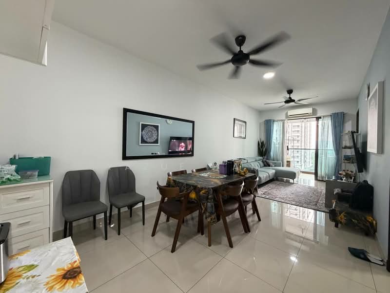 Service Residence for Sale at Symphony Tower (Menara Simfoni) - Syazue Wanie - Living Room - PropertyGuru.com.my