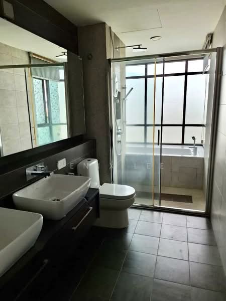 Kediaman Servis untuk Disewa di Isola - Kenix Lee - Bathroom - PropertyGuru.com.my