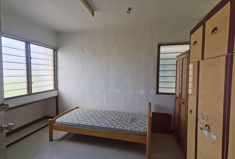 Pangsapuri untuk Dijual di Taman Kampar - Kay Wong - Bedroom - PropertyGuru.com.my