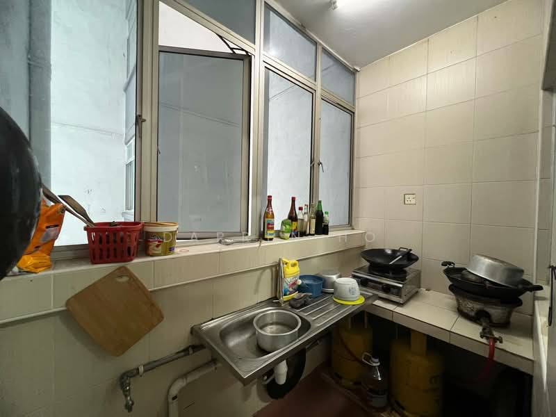 Apartment for Sale at Bistari Impian Apartment - Darren Ho - Kitchen - PropertyGuru.com.my