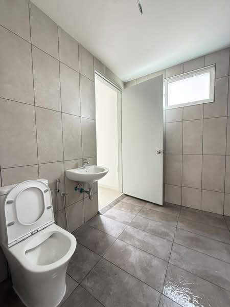 2-storey Terraced House for Rent in Bandar Gamuda Cove (Dengkil) - SY Lee - Bathroom - PropertyGuru.com.my