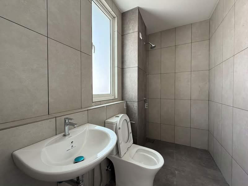 2-storey Terraced House for Rent in Bandar Gamuda Cove (Dengkil) - SY Lee - Bathroom - PropertyGuru.com.my