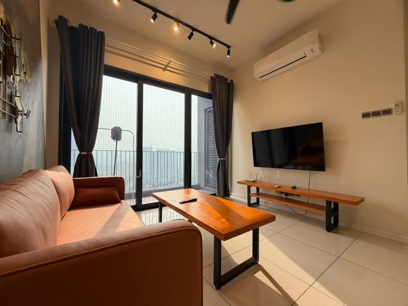Kediaman Servis untuk Dijual di The Era @ Duta North - Justin Lai - Living Room - PropertyGuru.com.my