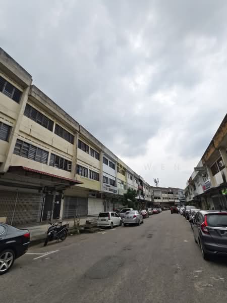 Shop / Office untuk Dijual di Taman Johor Jaya (Johor Bahru) - Lee Qiu Wen - Exterior - PropertyGuru.com.my