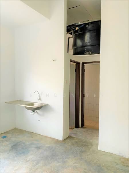 Shop for Sale in Taman Bukit Serdang (Seri Kembangan) - Brandon Yee - Interior - PropertyGuru.com.my
