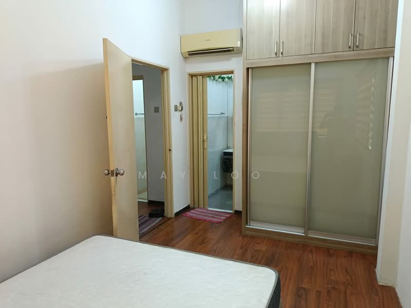 Pangsapuri untuk Dijual di Kings Height - May Loo - Bedroom - PropertyGuru.com.my