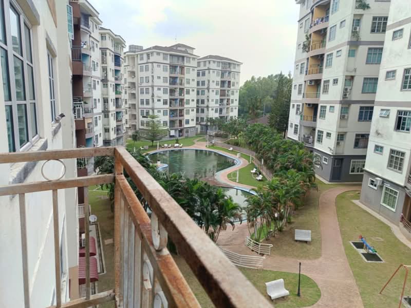 Pangsapuri untuk Dijual di Kings Height - May Loo - Exterior - PropertyGuru.com.my