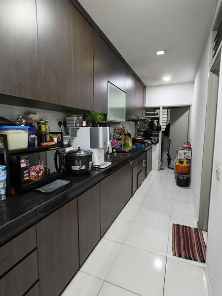 Service Residence for Sale at The Sky Executive Suites - Shi May Yeong - Kitchen - PropertyGuru.com.my