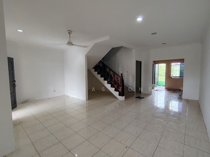 2-storey Terraced House for Rent in Taman Desa Ilmu (Samarahan) - Thomas Tong - Living Room - PropertyGuru.com.my