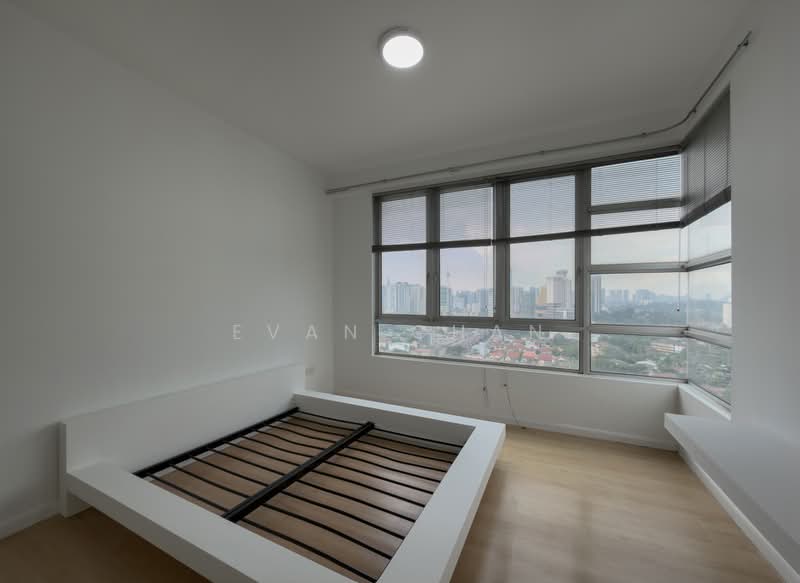 Condominium for Sale at The Tamarind - Evan Chan - Bedroom - PropertyGuru.com.my