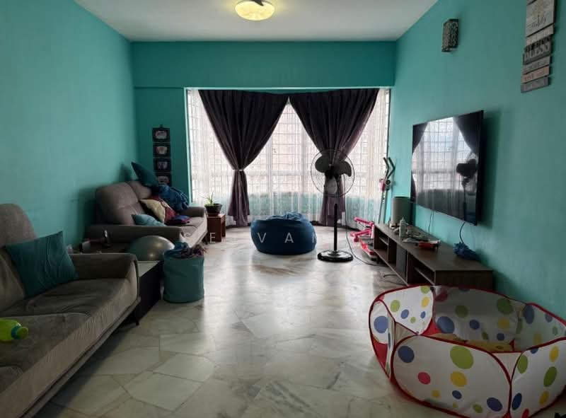 Pangsapuri untuk Dijual di Sri Intan 2 - Selvam . - Living Room - PropertyGuru.com.my