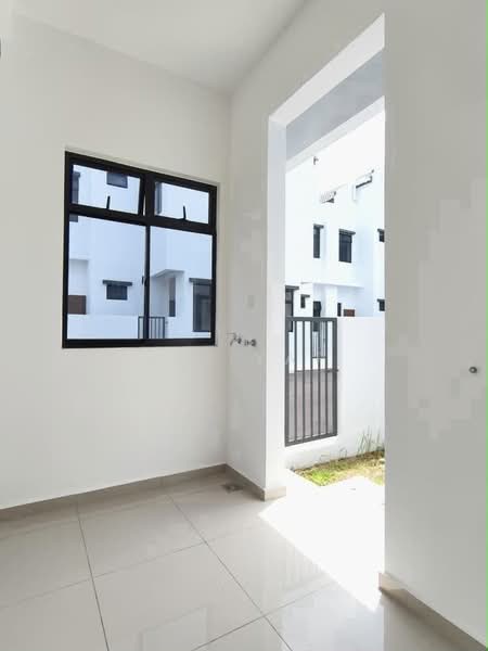 Rumah Teres 2-Tingkat untuk Dijual di Bandar Dato Onn (Tebrau) - Liz Yap - PropertyGuru.com.my