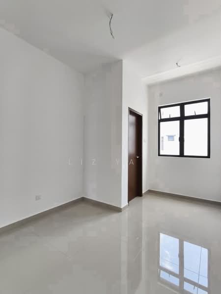 Rumah Teres 2-Tingkat untuk Dijual di Bandar Dato Onn (Tebrau) - Liz Yap - PropertyGuru.com.my
