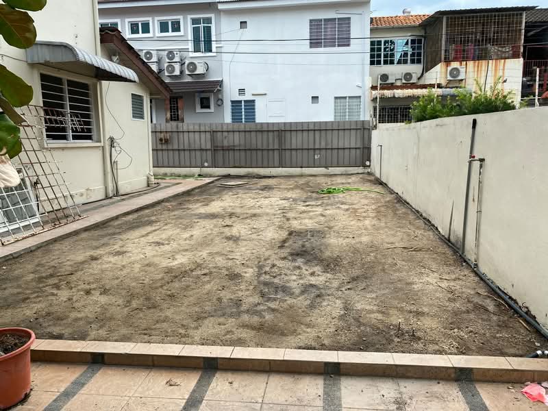 Rumah Berkembar untuk Disewa di Island Park (Jelutong) - A Ee Ee - Exterior - PropertyGuru.com.my
