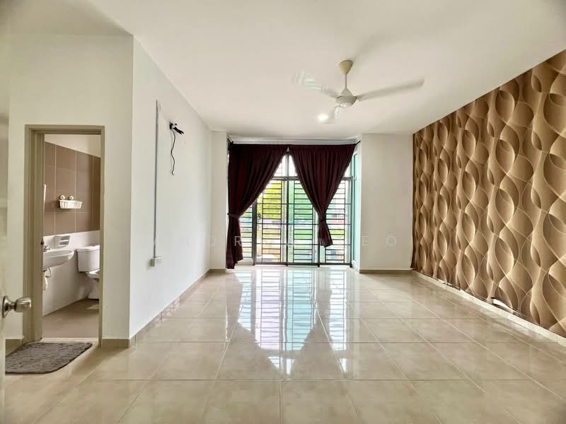 2-storey Terraced House for Sale in Taman Nusa Sentral (Iskandar Puteri (Nusajaya)) - Andrew Teo - Living Room - PropertyGuru.com.my