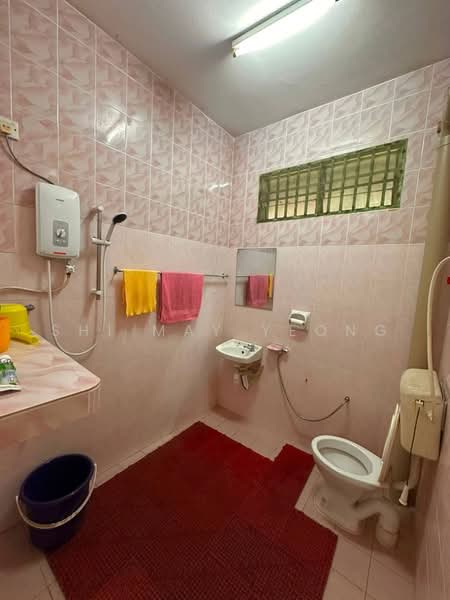 2-storey Terraced House for Sale in Taman Sri Pulai Perdana (Skudai) - Shi May Yeong - Bathroom - PropertyGuru.com.my