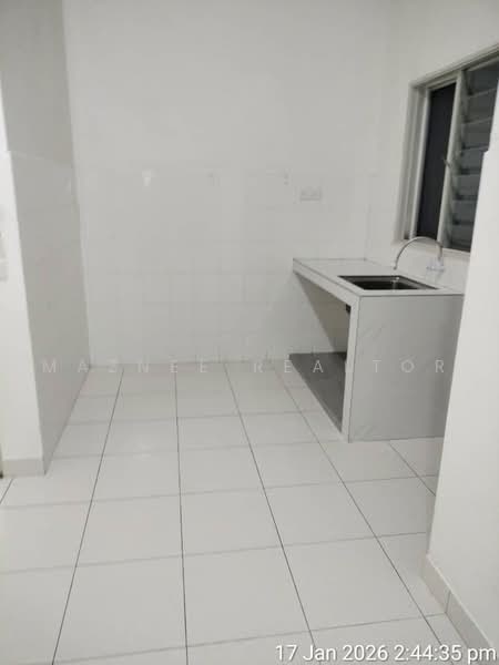 Pangsapuri untuk Disewa di D'Cassia - Maznee Realtor - Kitchen - PropertyGuru.com.my
