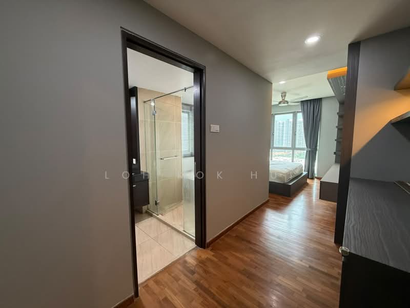 Apartment for Rent at Molek Pine 3 - Loh Kok Hui - Corridor - PropertyGuru.com.my