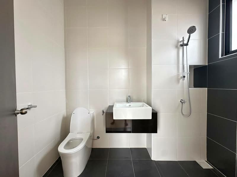 Cluster House for Sale in Eco Botanic (Iskandar Puteri (Nusajaya)) - Andrew Teo - Bathroom - PropertyGuru.com.my