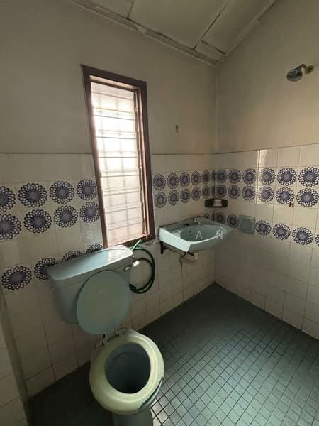 2-storey Terraced House for Sale in Taman Bukit Maluri (Kepong) - Suki Tan - Bathroom - PropertyGuru.com.my