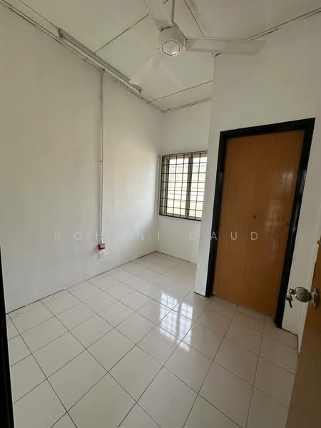 2-storey Terraced House for Sale in Taman Desa Mas (Rawang) - Rohani Daud - Interior - PropertyGuru.com.my